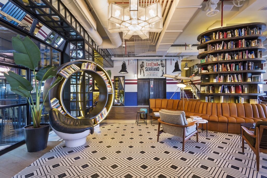 Hotel663