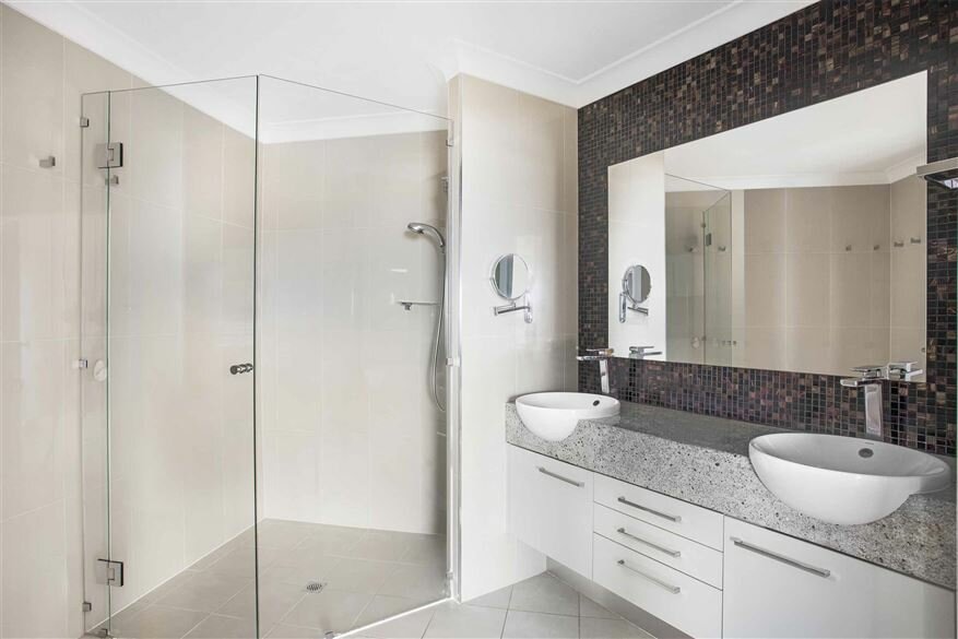 Hotel1406