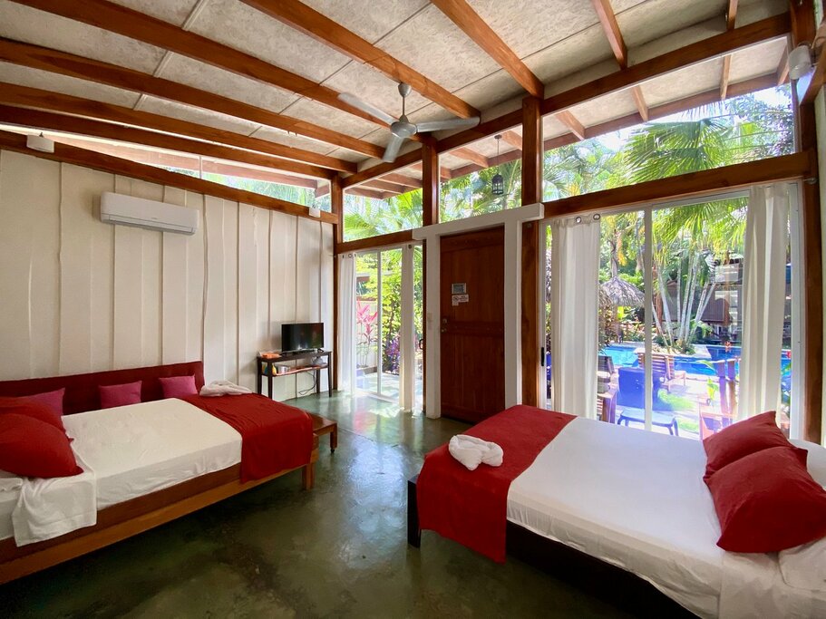 Hotel283