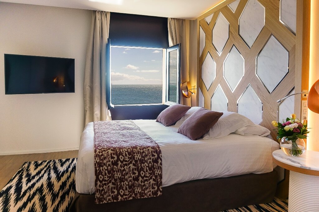 Hotel845