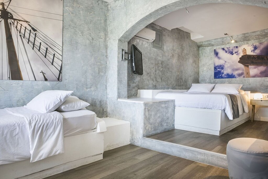 Hotel467