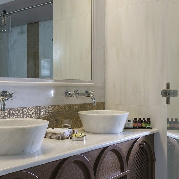 Hotel551