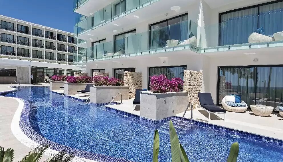 Hotel869