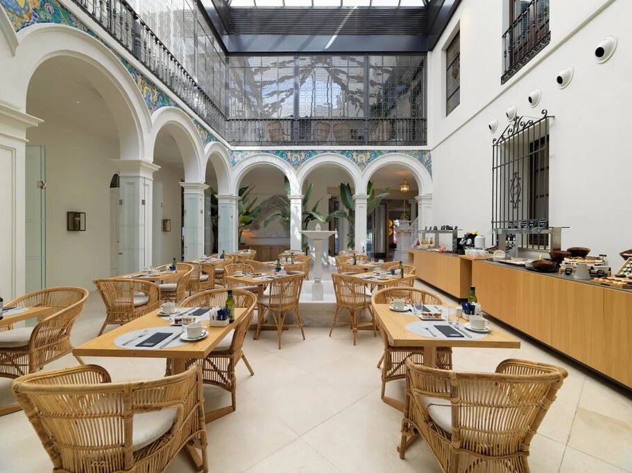 Hotel771
