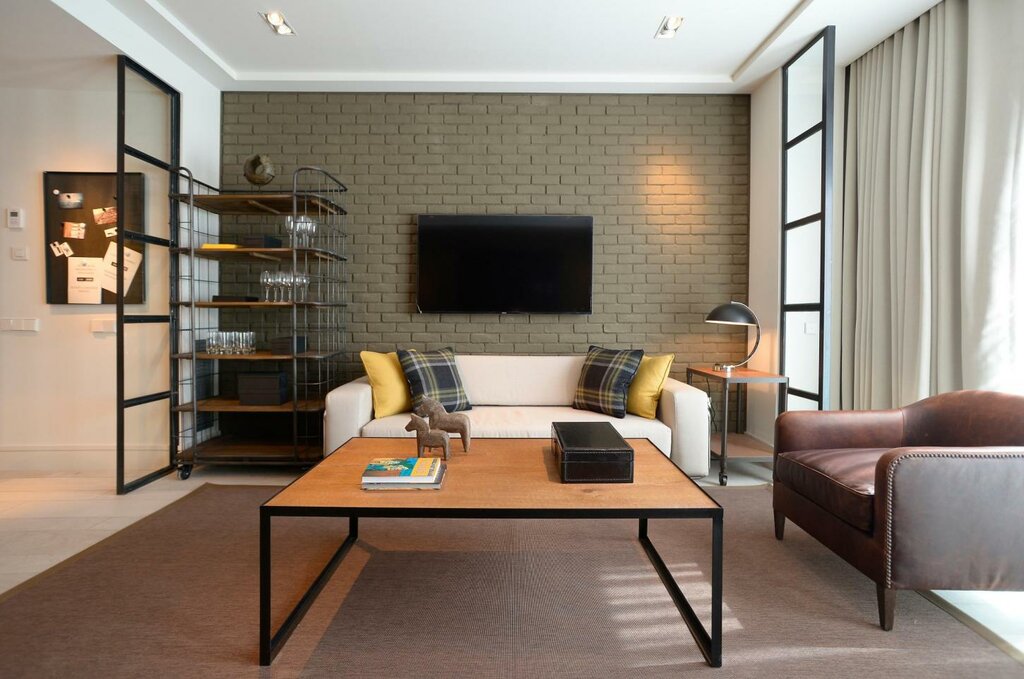 Hotel677