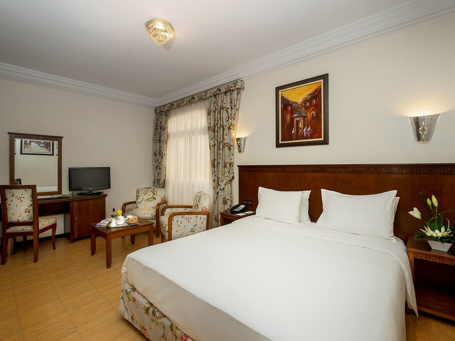 Hotel96
