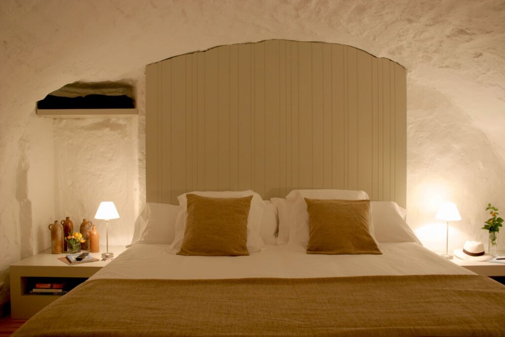 Hotel977