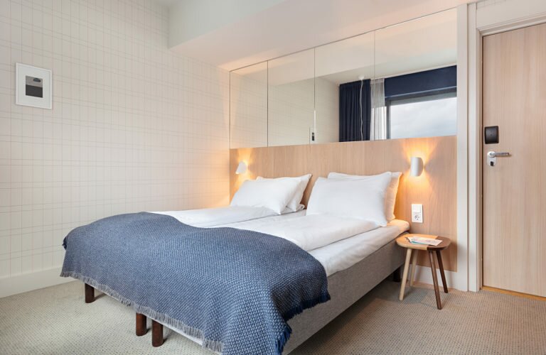 Hotel402