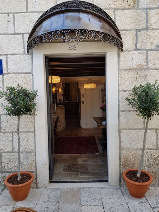 Hotel1338