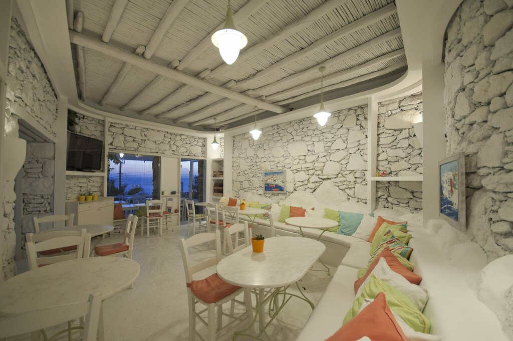 Hotel499