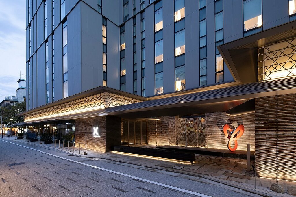 Hotel111