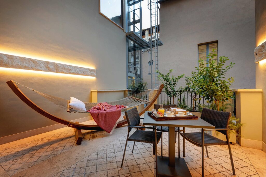 Hotel28