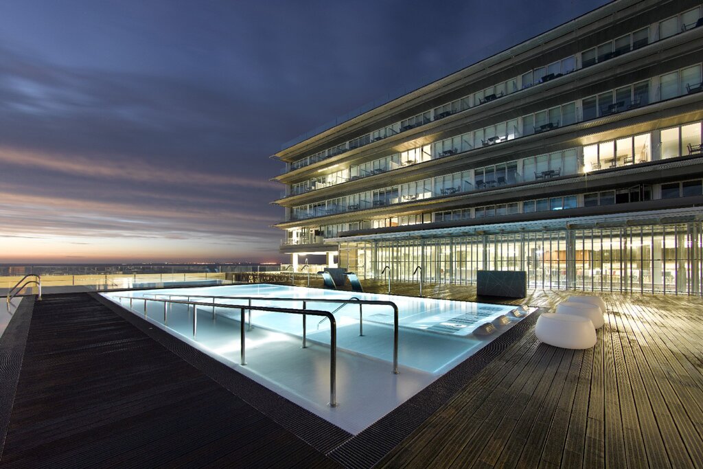 Hotel745