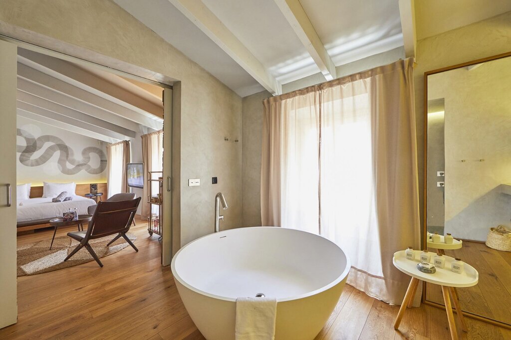 Hotel724