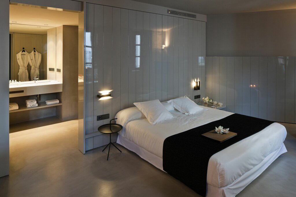 Hotel987