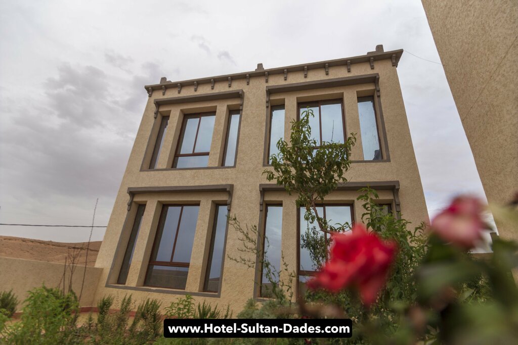 Hotel103