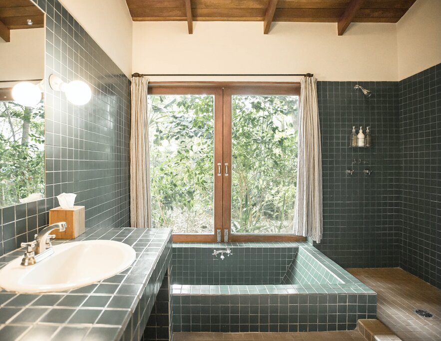 Hotel295
