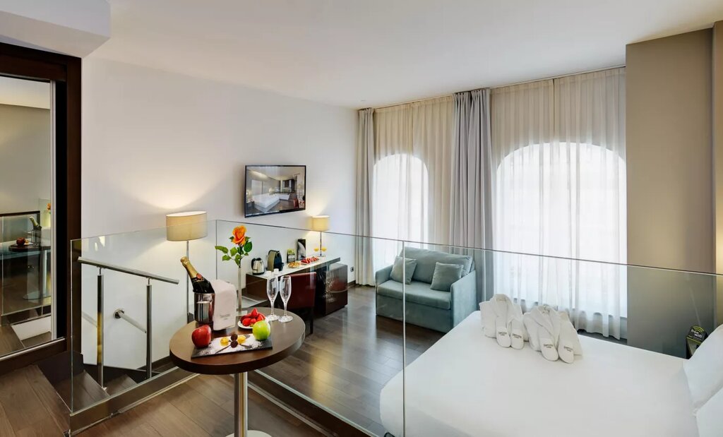 Hotel808