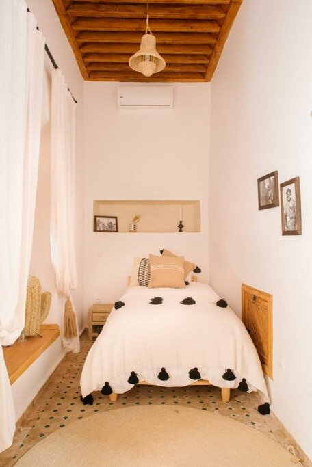 Hotel74