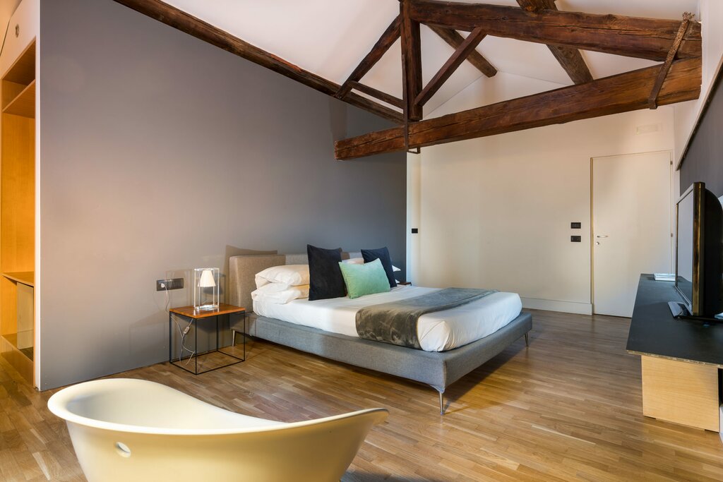 Hotel56