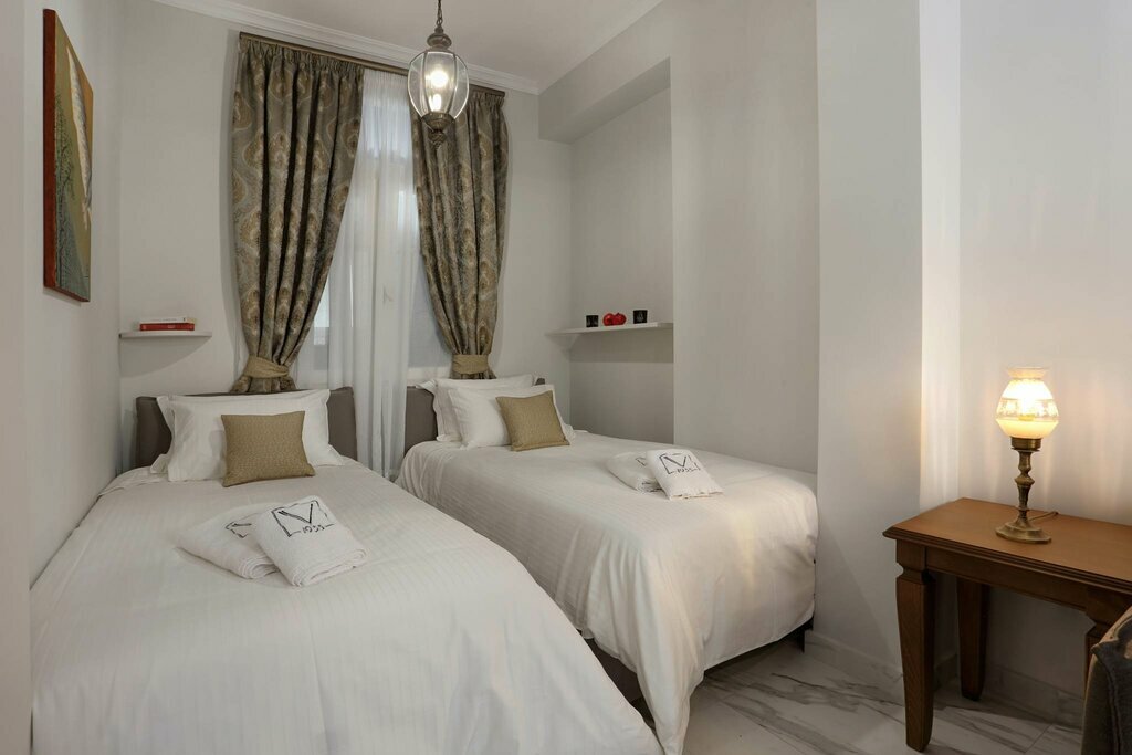 Hotel541