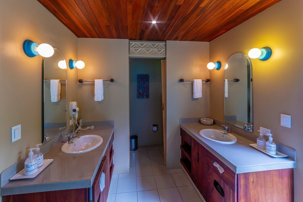 Hotel270