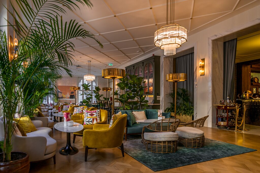 Hotel1350