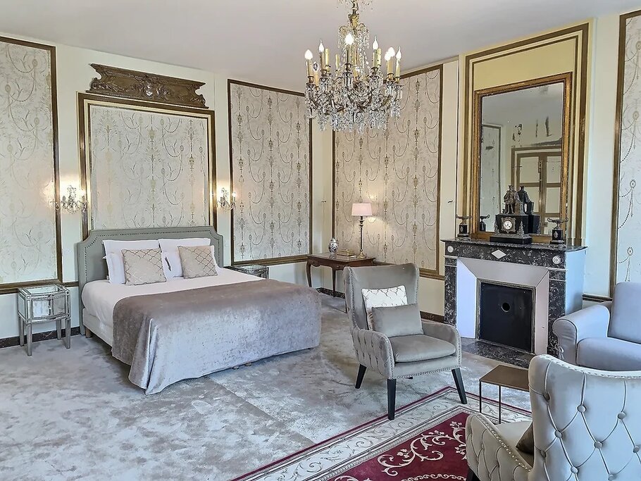 Hotel1281