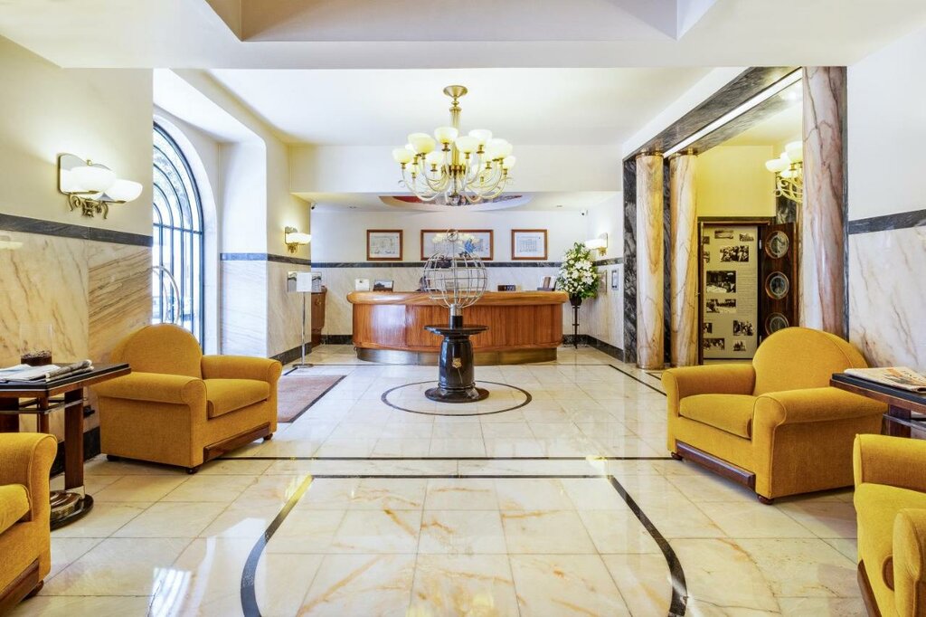 Hotel1112