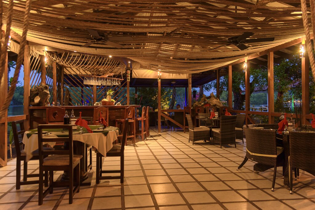 Hotel176