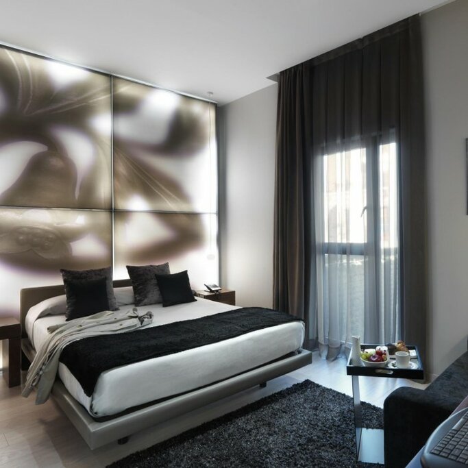Hotel818