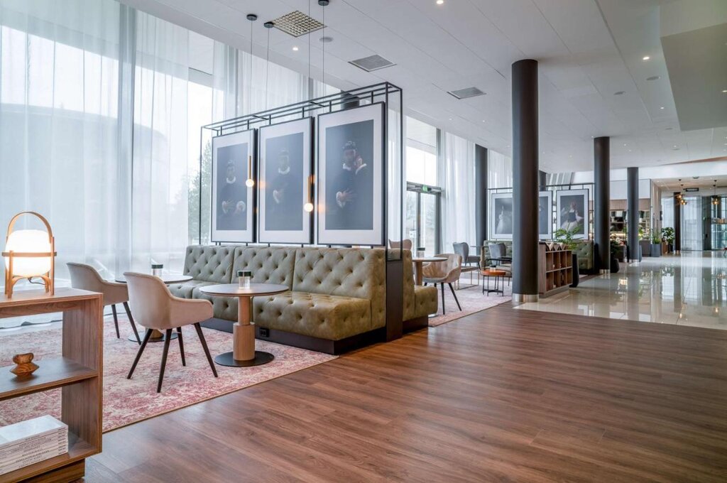 Hotel377