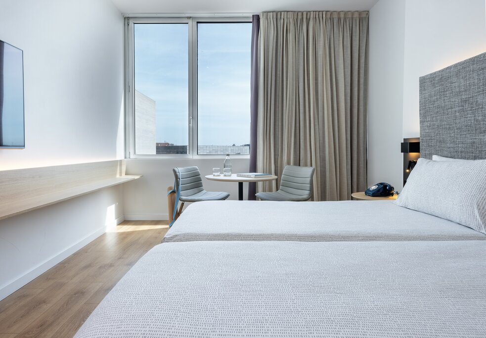 Hotel964