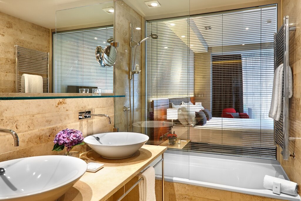 Hotel963