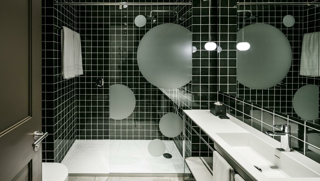 Hotel677