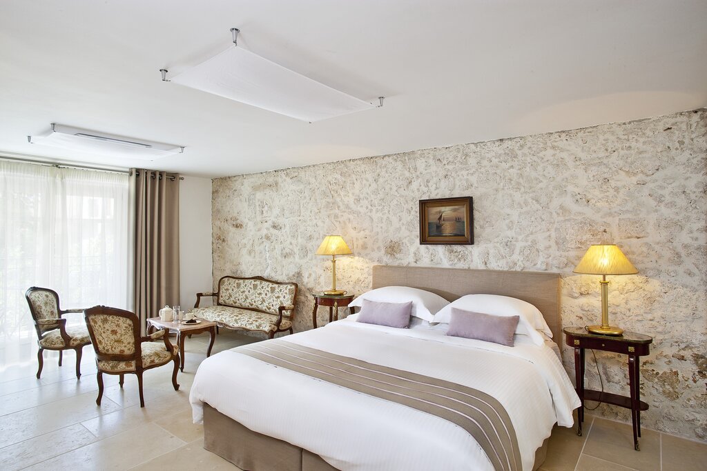 Hotel464