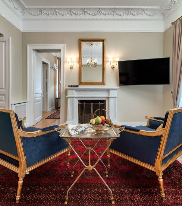 Hotel498