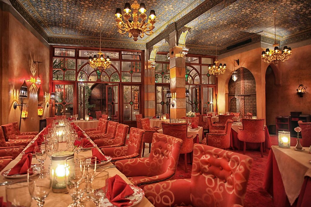 Hotel73