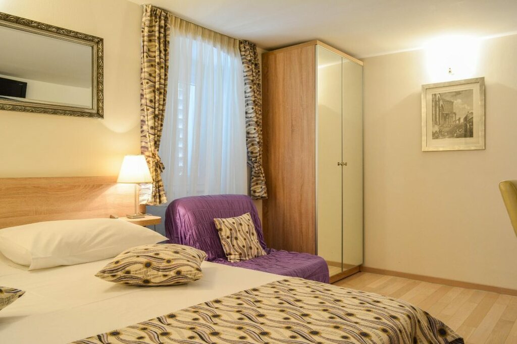 Hotel1349