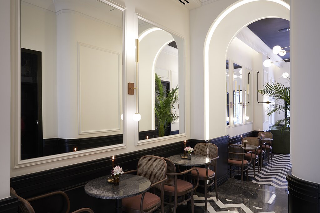 Hotel596