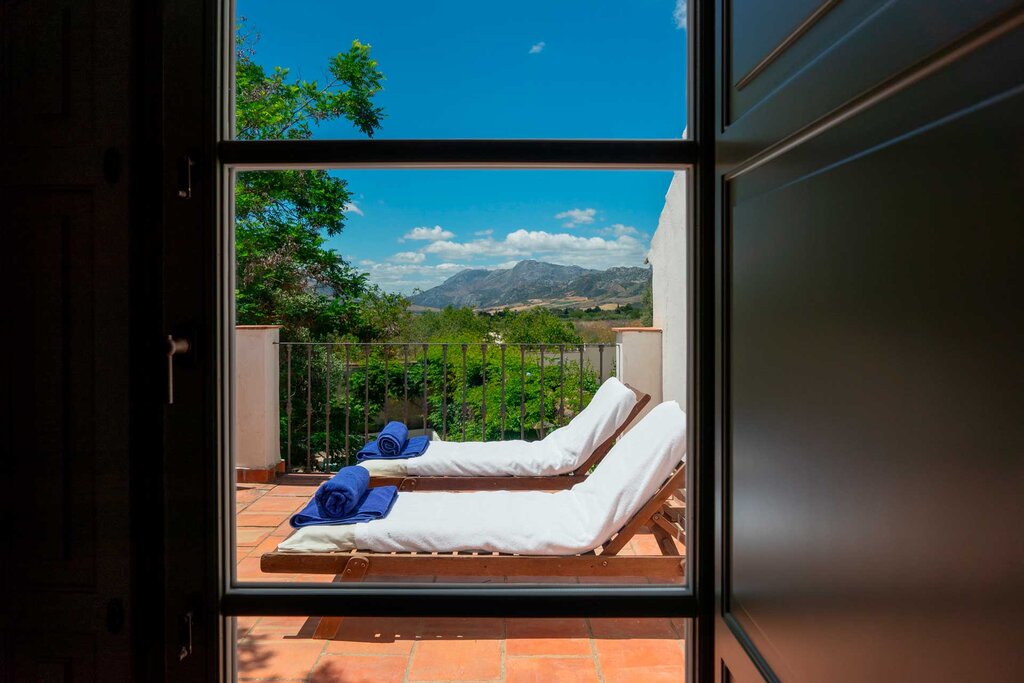 Hotel678