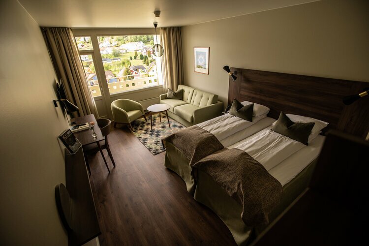 Hotel351