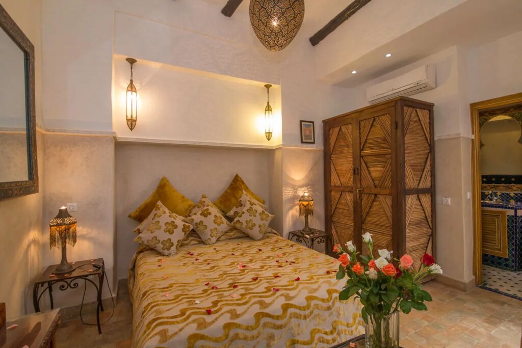 Hotel76