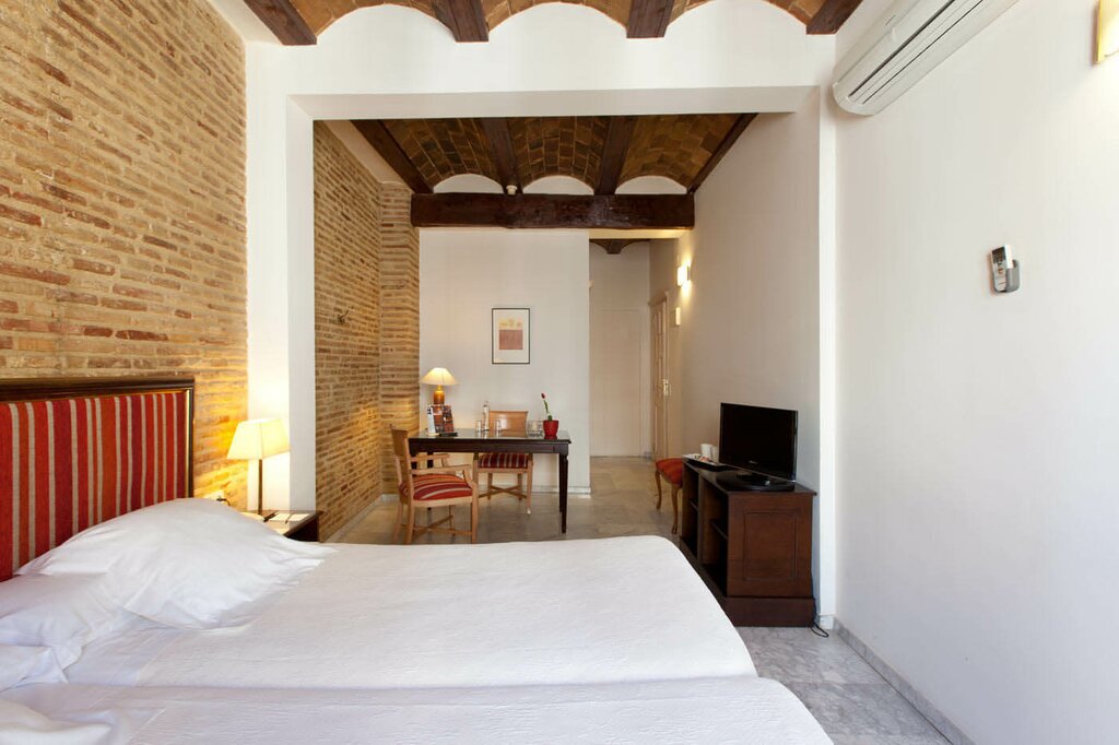 Hotel905