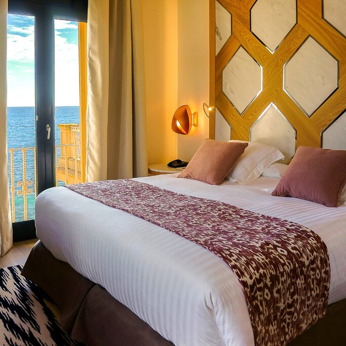 Hotel845
