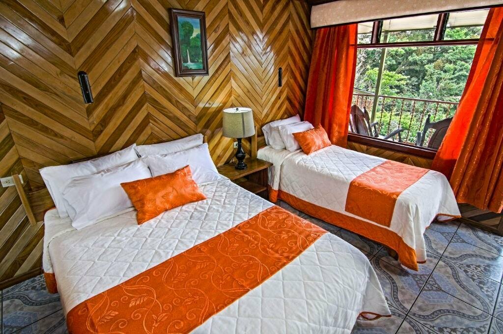 Hotel277