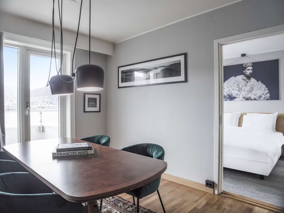 Hotel375