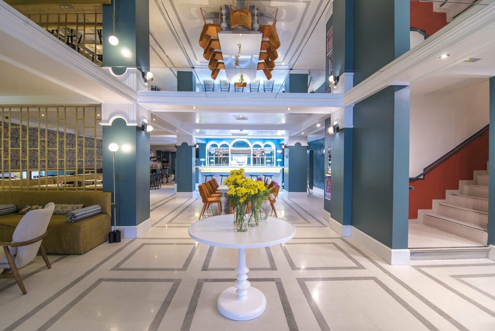 Hotel812