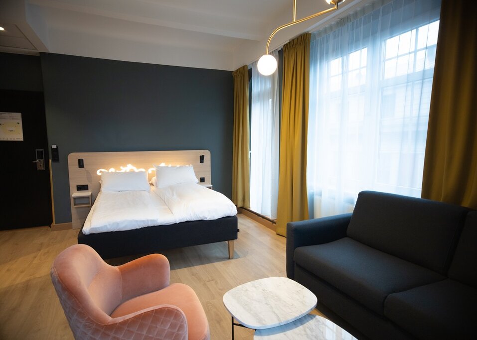 Hotel372