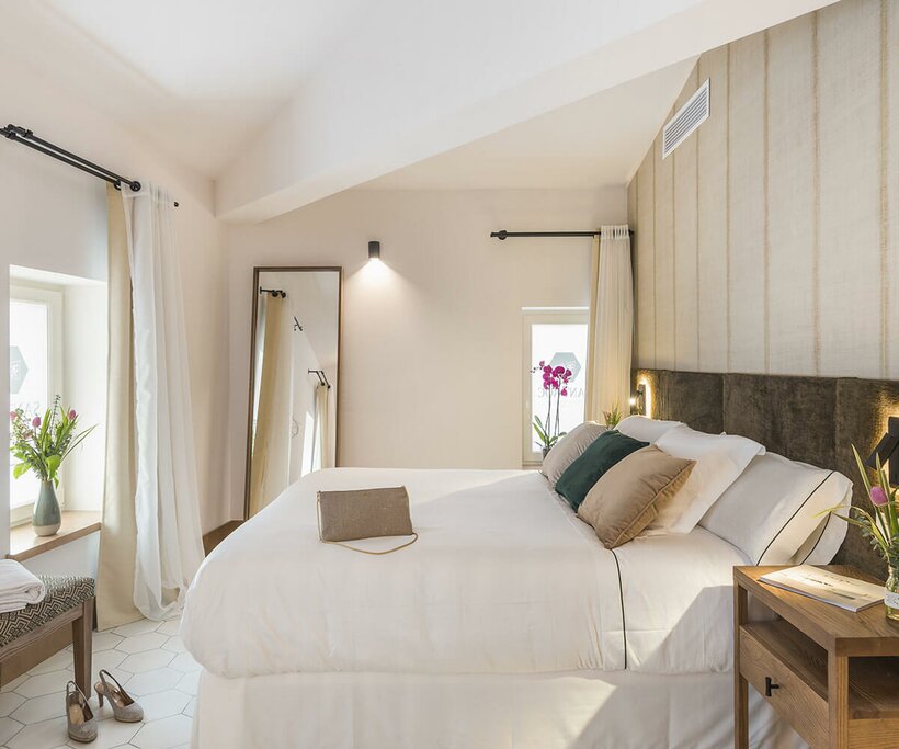 Hotel979